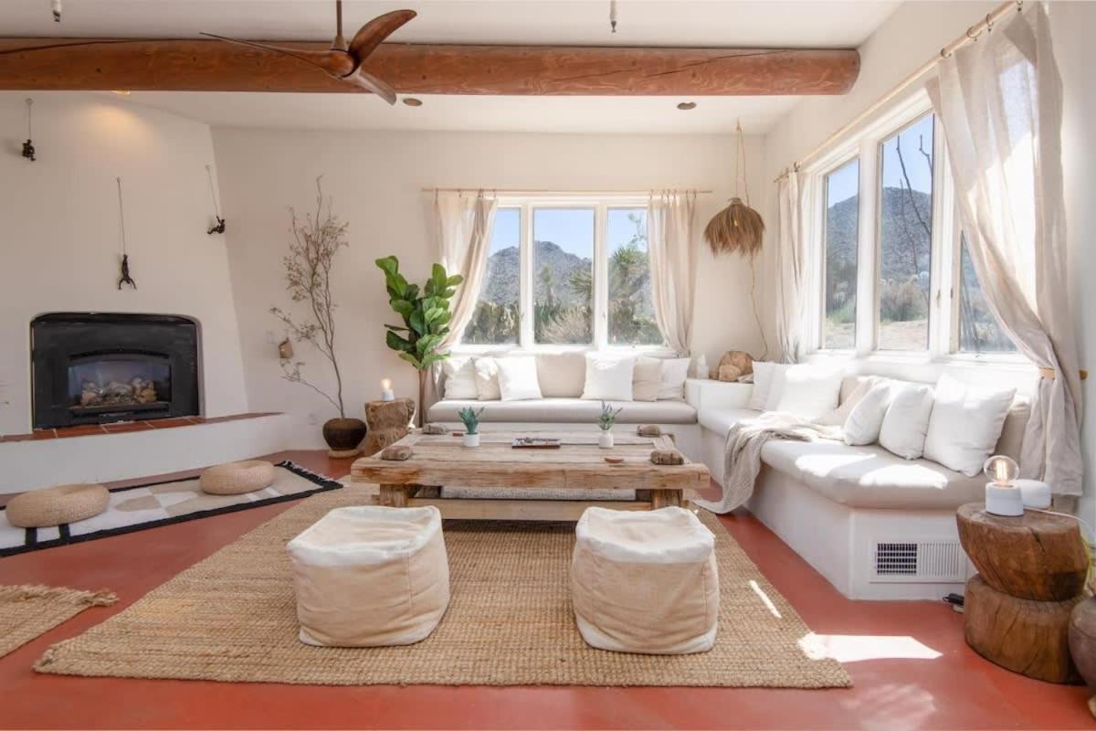 Renovated Lodge - Room 1 With Pool Access Joshua Tree Eksteriør billede