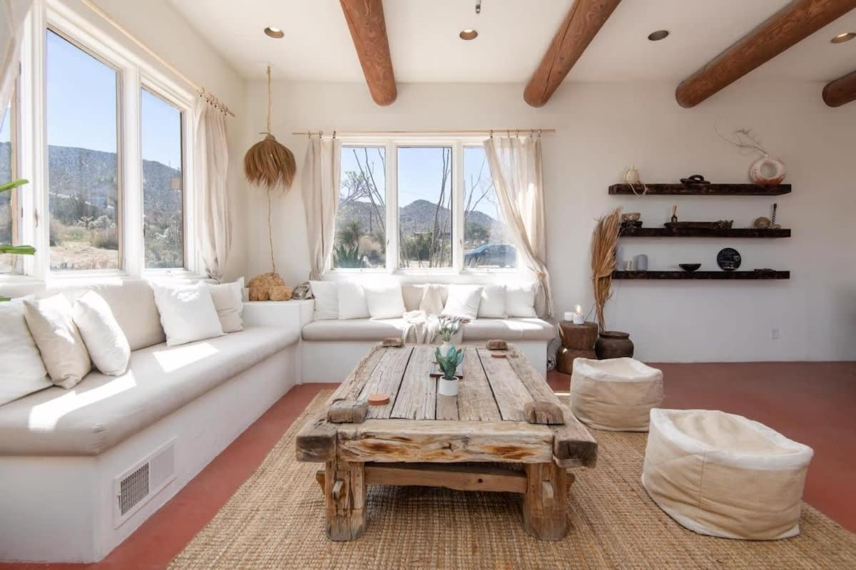 Renovated Lodge - Room 1 With Pool Access Joshua Tree Eksteriør billede